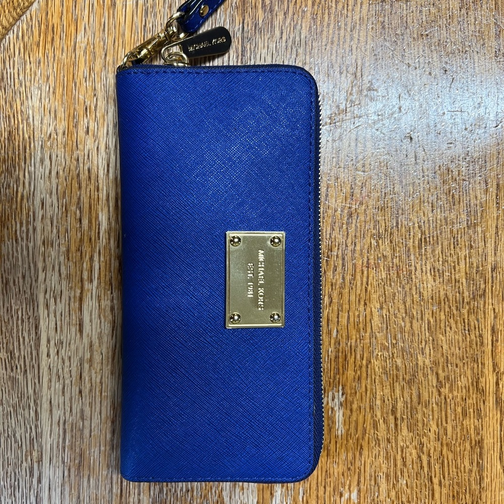 Michael Kors wallet